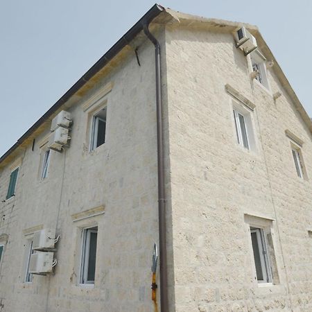 Apartments Mir I Dobro Kotor Exterior photo