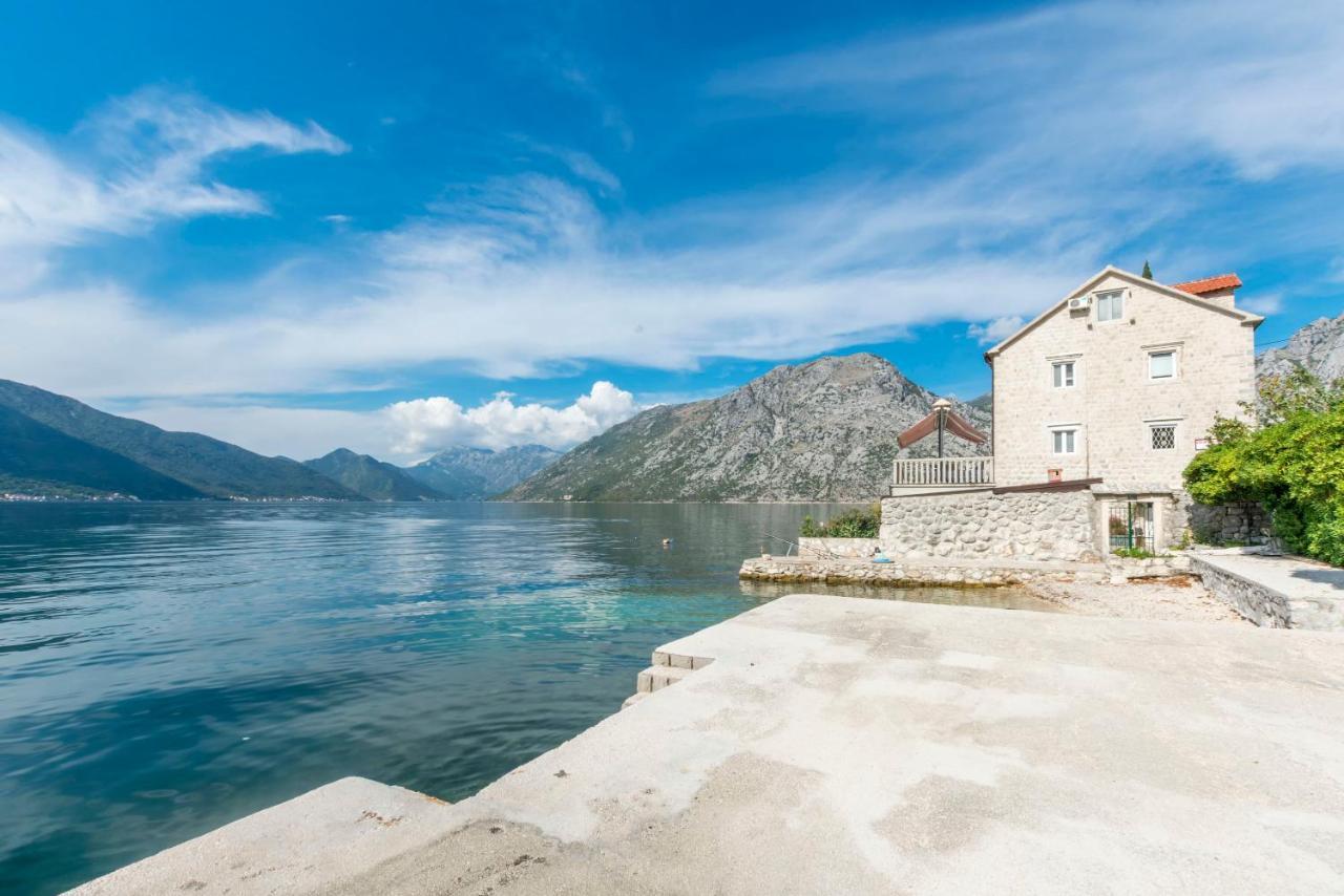Apartments Mir I Dobro Kotor Exterior photo