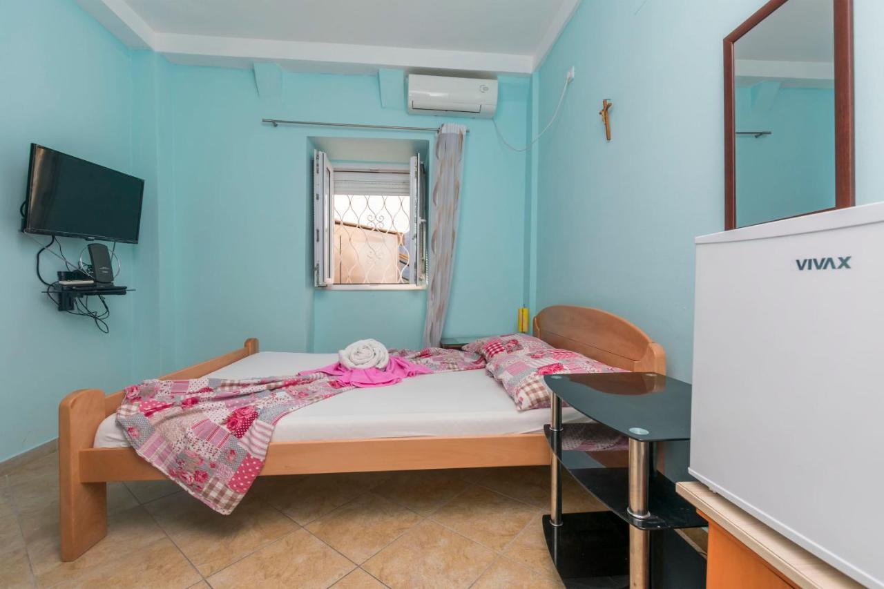 Apartments Mir I Dobro Kotor Exterior photo