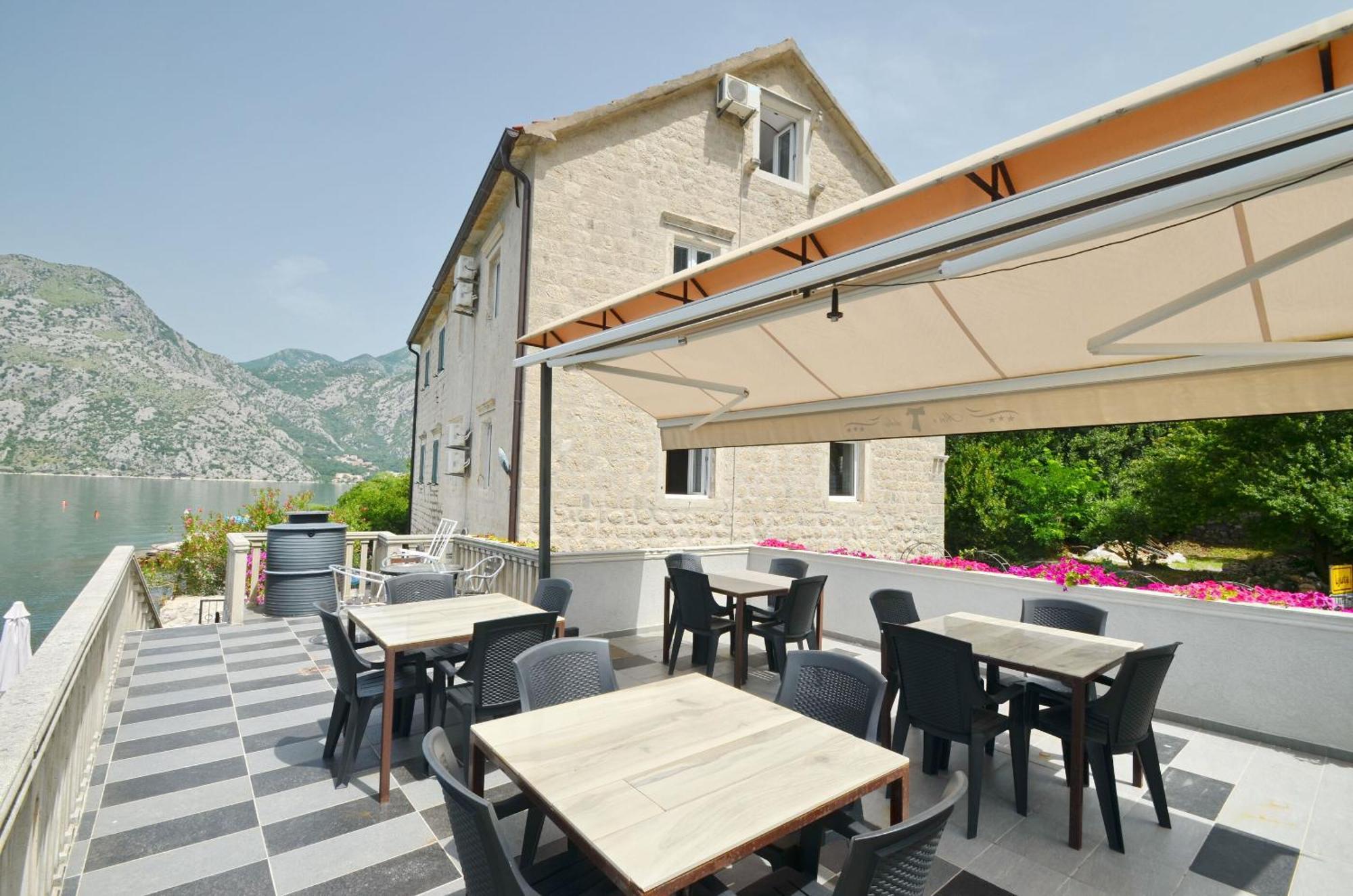 Apartments Mir I Dobro Kotor Exterior photo