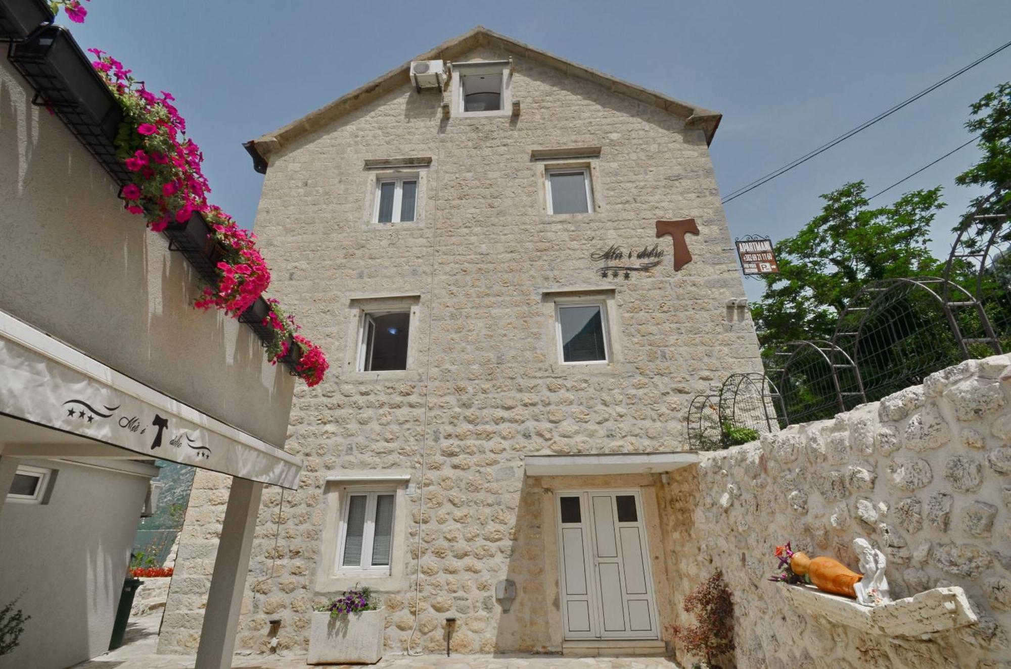 Apartments Mir I Dobro Kotor Exterior photo