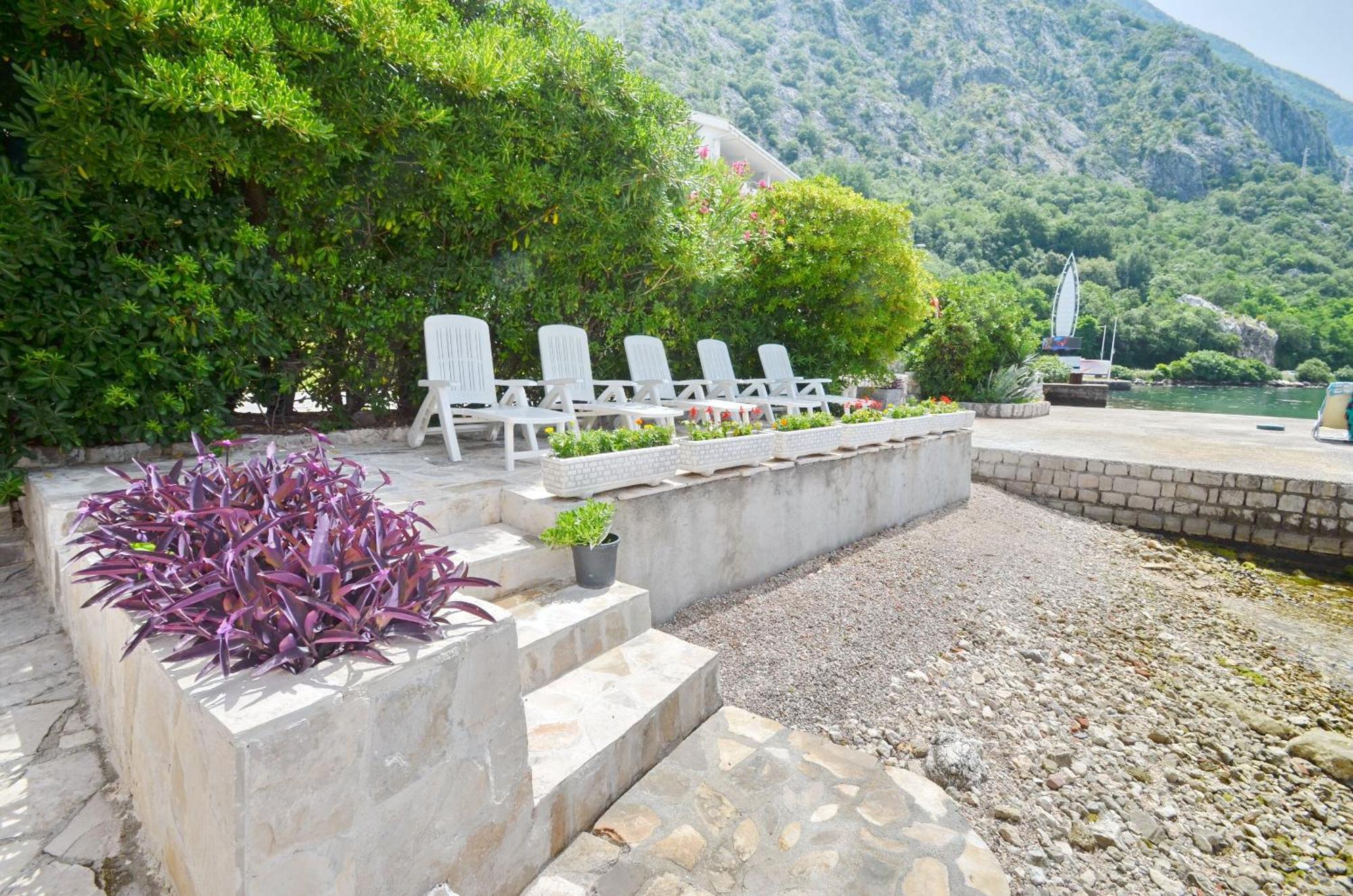 Apartments Mir I Dobro Kotor Exterior photo